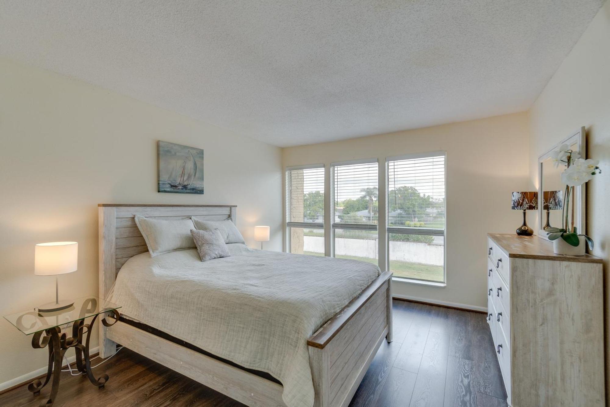 Updated Sienna Park Condo - 4 Miles To Siesta Key! Sarasota megye Kültér fotó